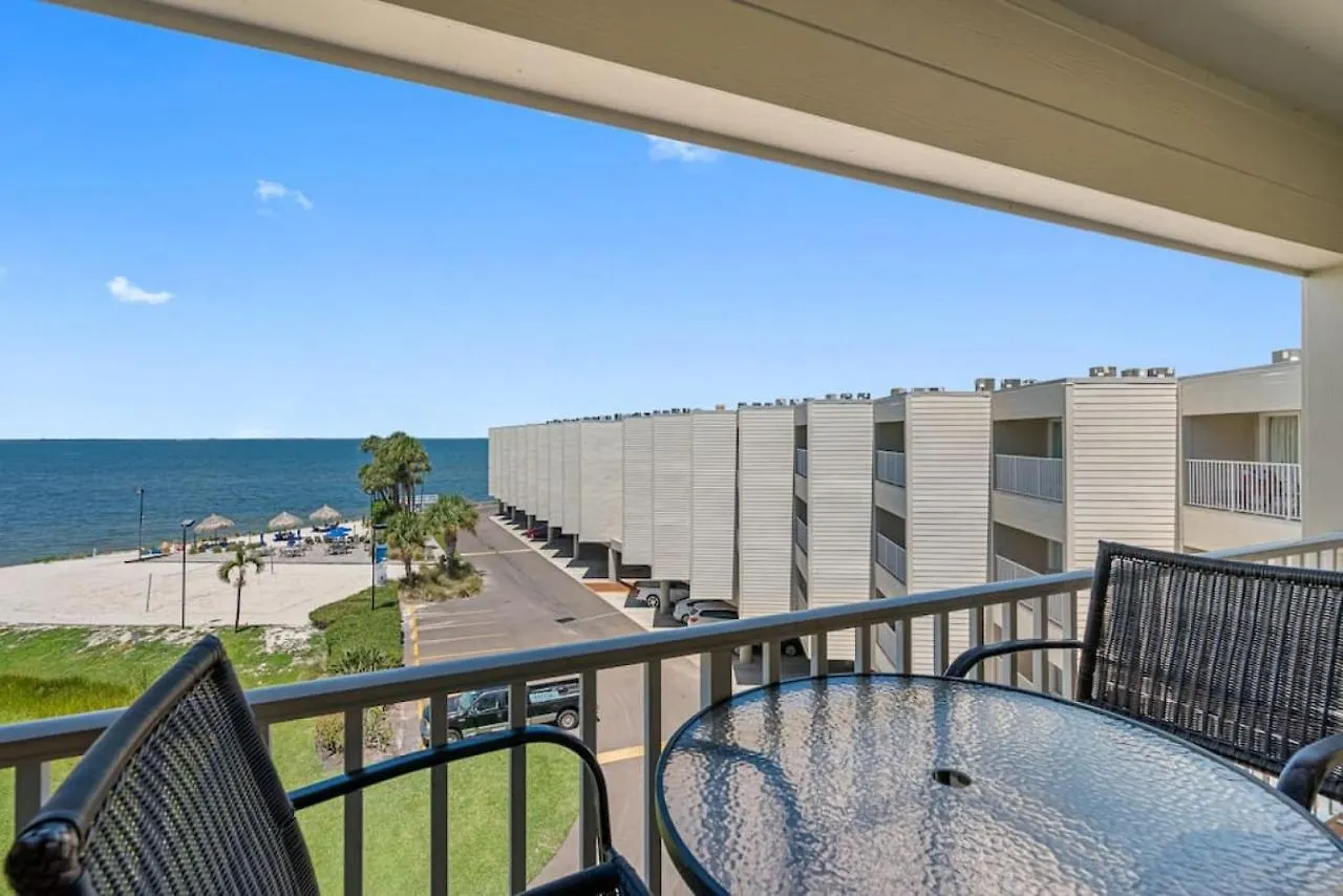 Stunning Bay Views From Your Private Balcony Tampa