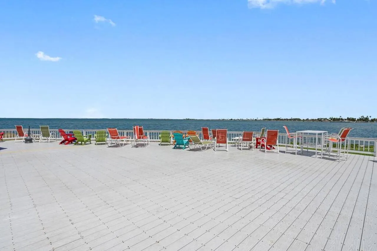 Stunning Bay Views From Your Private Balcony Tampa