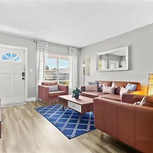 Villa Relaxing Pool For Family Getaway Close To Zoo, Busch Gardens, Restaurants And Shopping!, Tampa