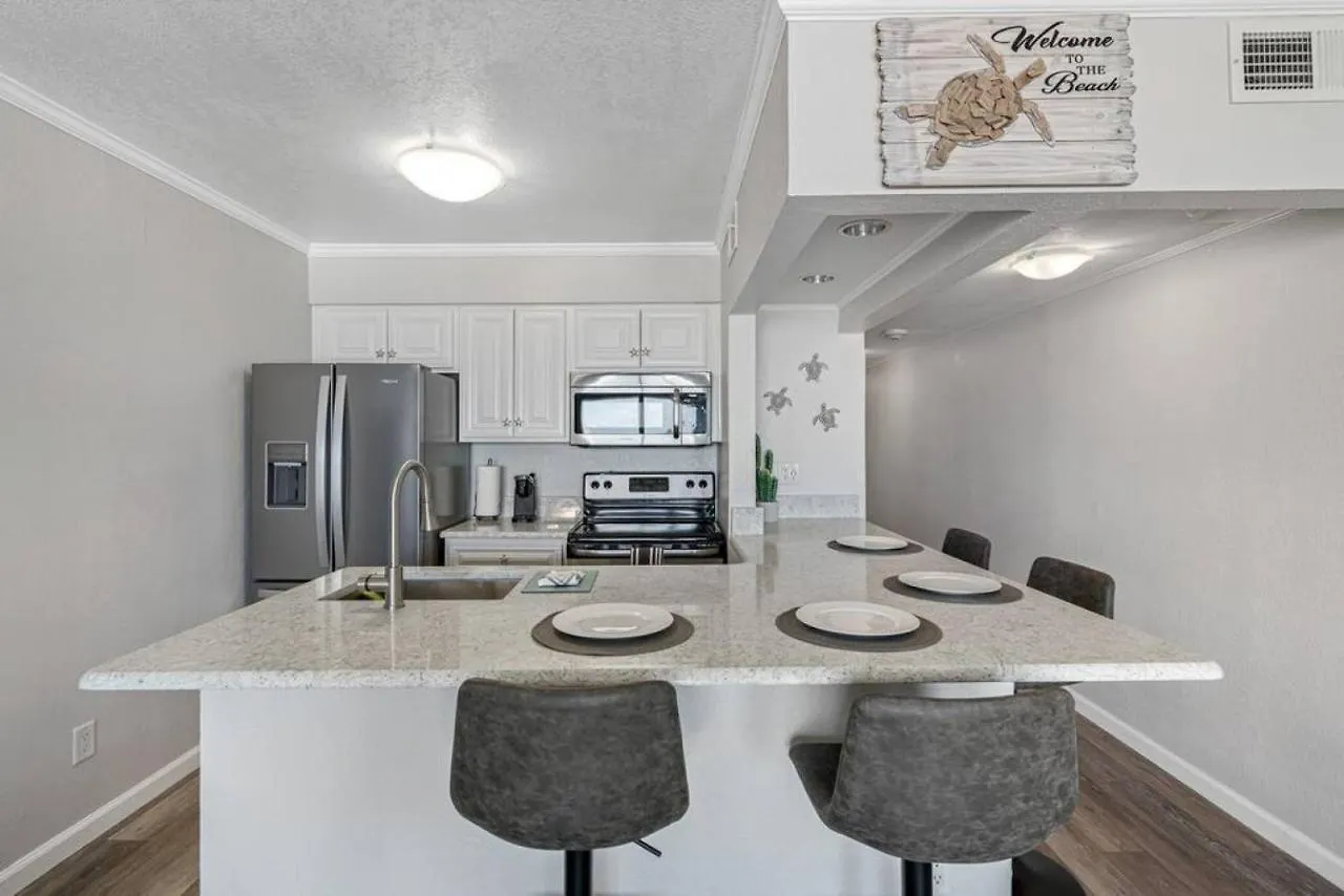 Stunning Bay Views From Your Private Balcony Tampa